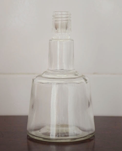 石家庄定制高白玻璃小酒瓶
